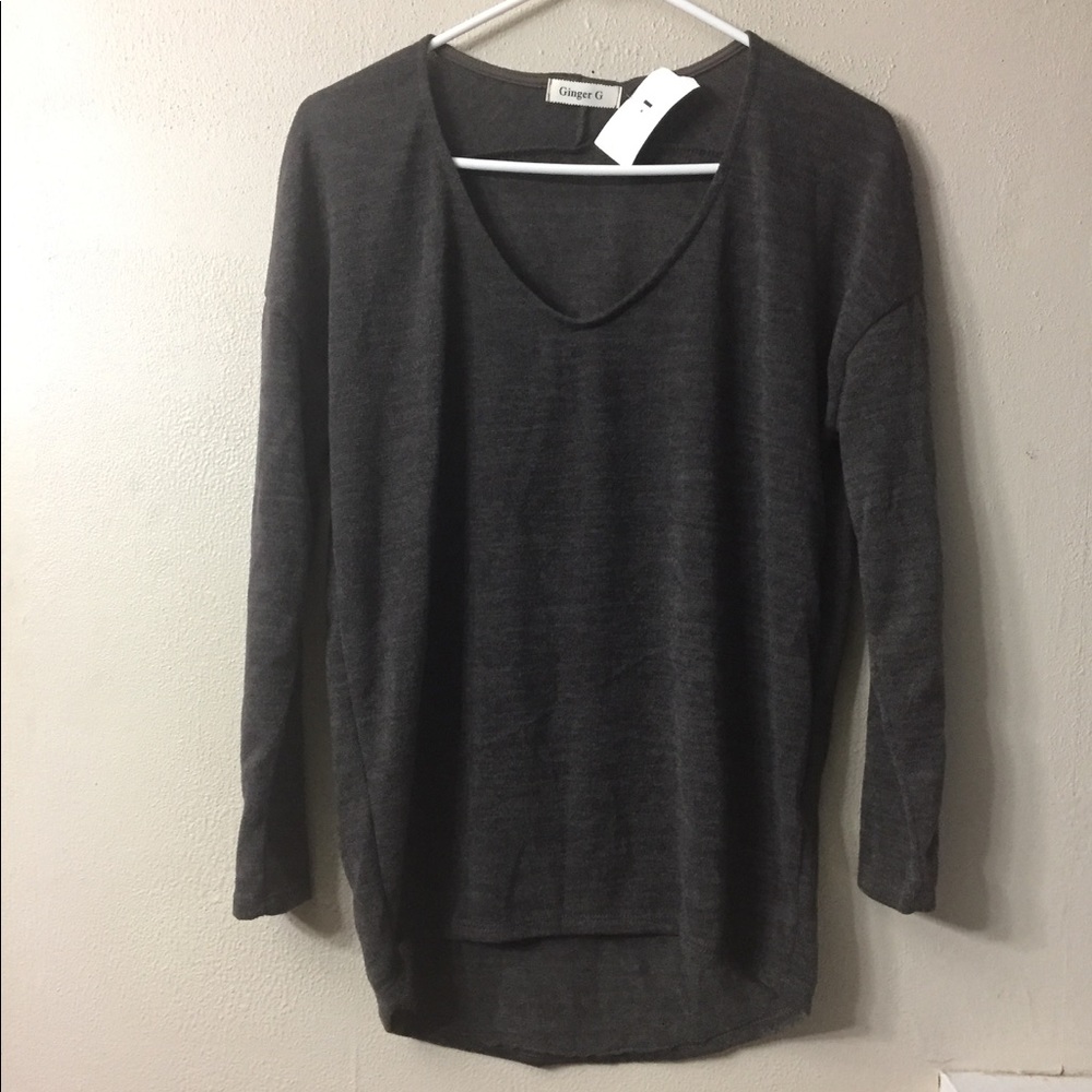 NEW Sweater / Lightweight Gray V Neck Small - Picture 1 of 3
